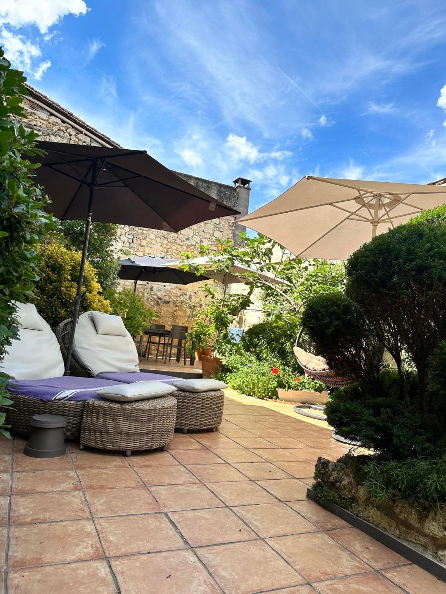 Le Patio Chambres Et Tables D'Hotes La Tour-Blanche Exterior photo